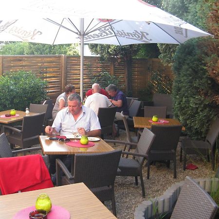 Hotel Art Inn Dinslaken Bagian luar foto