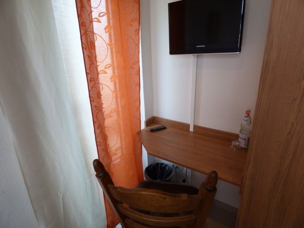 Hotel Art Inn Dinslaken Bagian luar foto