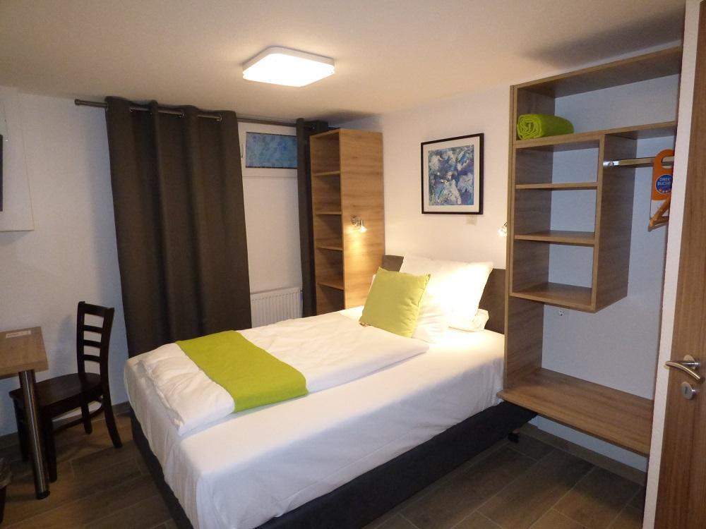 Hotel Art Inn Dinslaken Bagian luar foto