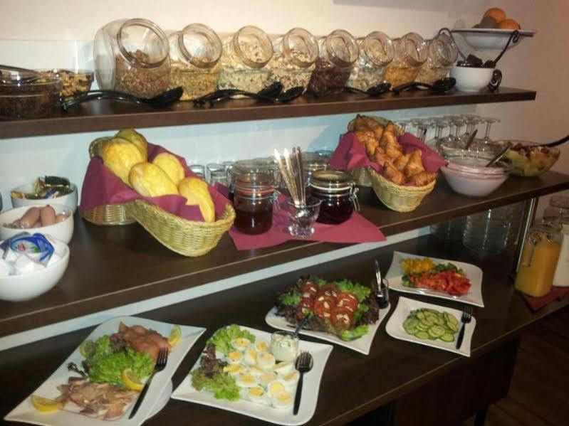 Hotel Art Inn Dinslaken Bagian luar foto